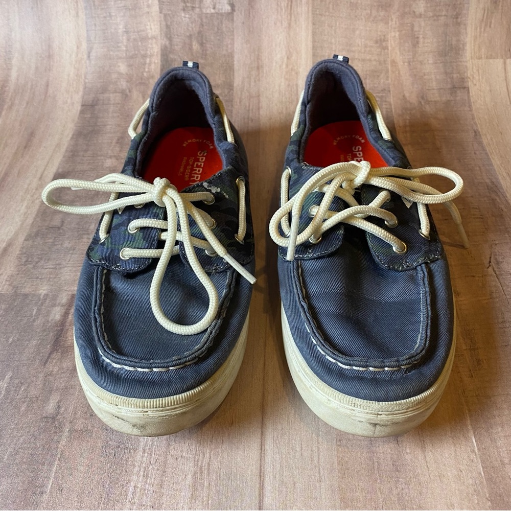Sperry Boat Shoes Blue With Camo Pattern‎ Size Boys 3